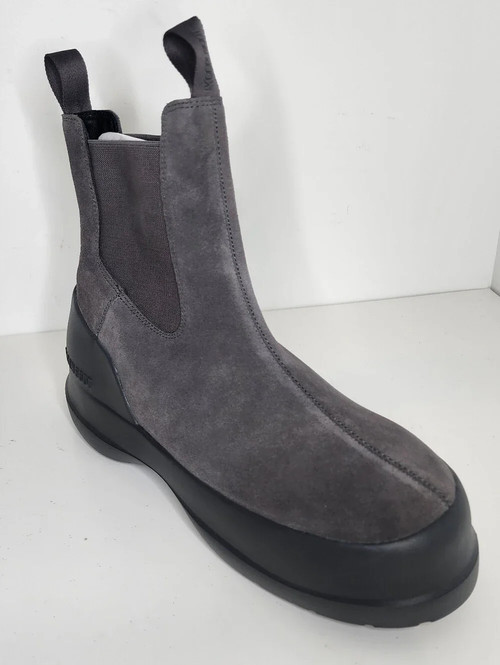 Moon Boot suede chelsea